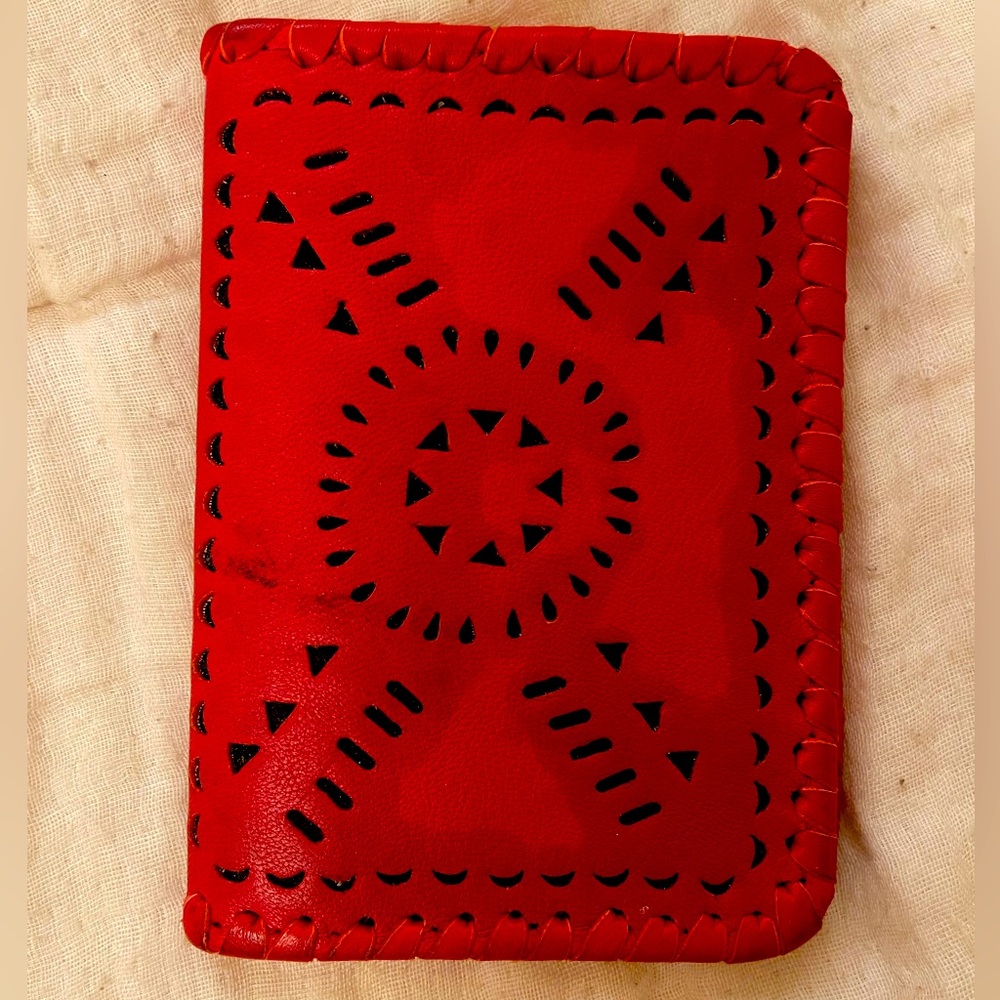 Cleobella passport size wallet
